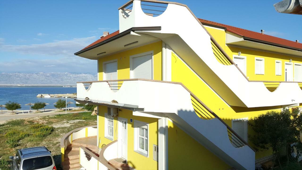 Elia Apartment Vir Exterior photo